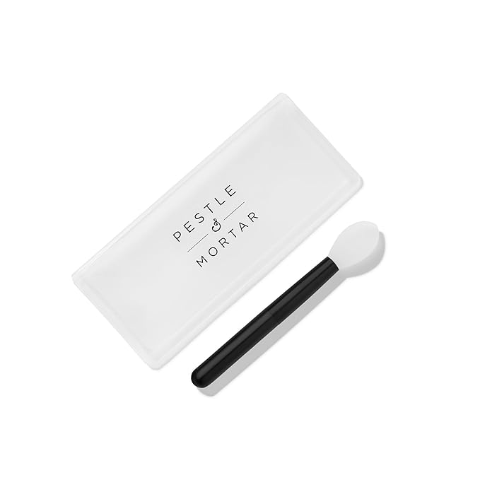 CHUMMI LIP MASK - skincare for your lips - Luxurious overnight lip treatment in coconut, berry, and vanilla, blended with lip-softening plant butters and exfoliating berry extracts. (20g, Berry)