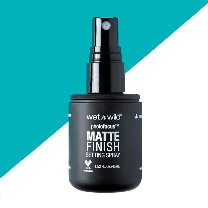 wet n wild Photo Focus Setting Mist, Up to 24HR Wear, Lightweight & Nourishing Aloe Formula Suitable for All Skin Types, Cruelty-Free & Vegan - Matte Appeal