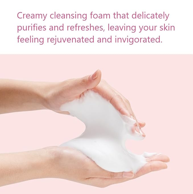 WELCOS KWAILNARA Milk Facial Cleansing Foam (120 ml / 4.06 Fl. oz) (Strawberry)