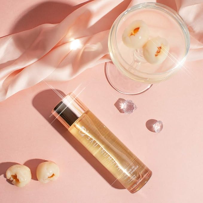 HIGHONLOVE Natural Body Oil with Hemp Seed, Grape Seed, & Vitamin E Oil - Moisturizing Body Glow with a Non-Greasy, Glowy Finish (120 ml) (Lychee Martini)