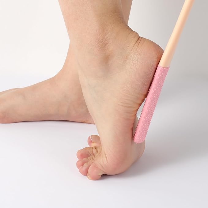 Shower Foot Scrubber Brush, 15.7" Toe Cleaning Brush with 4 Reusable Drying Covers, Long Handle Silicone Bristles Lotion Applicator, No Bending Down Skin Exfoliation Foot Scrub Brushes for Elderly