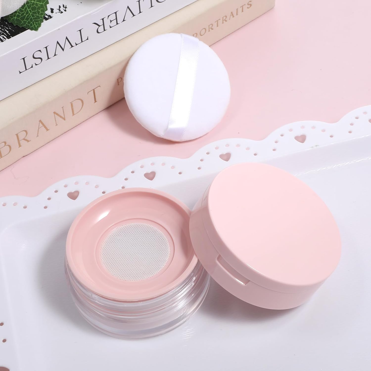 Loose Powder Cocntainers with Sponge Powder Puff and Mirror, No Leaks Empty Plastic Cushion Foundation Container Reusable Makeup Case with Lid