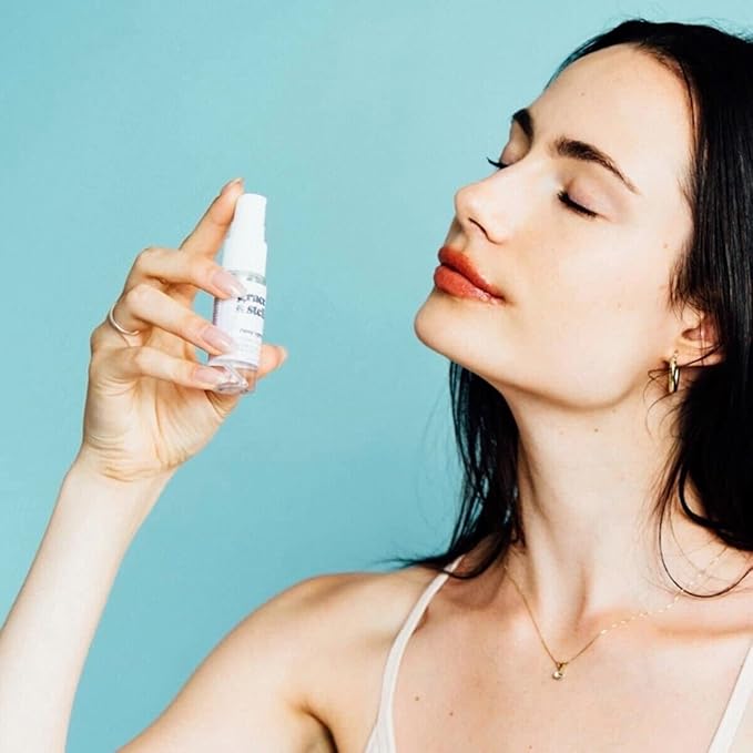 grace & stella Award Winning Rose Water Facial Spray (30ml) - Vegan - Rose Water Spray Toner for Face - Rose Spray Facial Mist - Rosewater Spray Rose Hydrosol