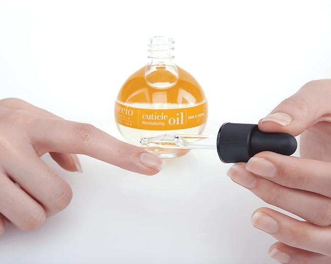 Cuccio Naturale Luxury Spa Hydration Essentials Set - Provides Nourishing Hydration - Soothes And Softens The Skin - Delivers A Relaxing Feeling - Milk And Honey - 2 Pc Body Butter And Cuticle Oil