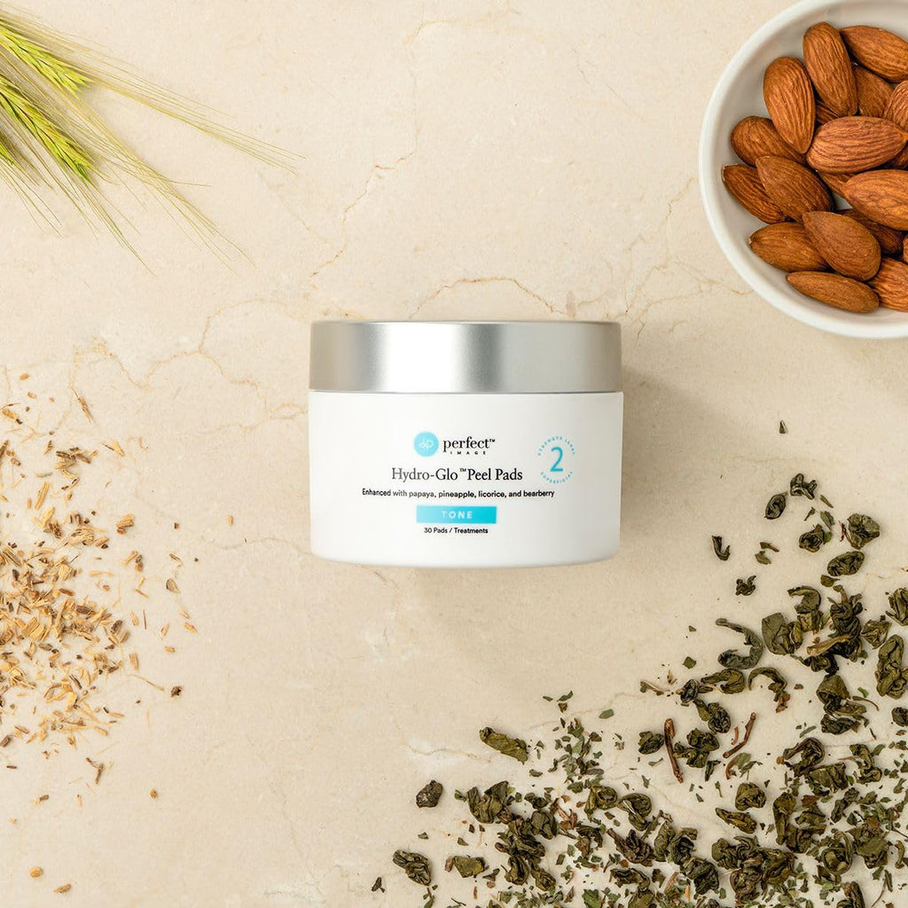 Hydro-Glo Peel Pads - Enhanced with Kojic, Mandelic, Glutathione, Licorice, Papaya, Pineapple, Bearberry Extracts (40% Strength)