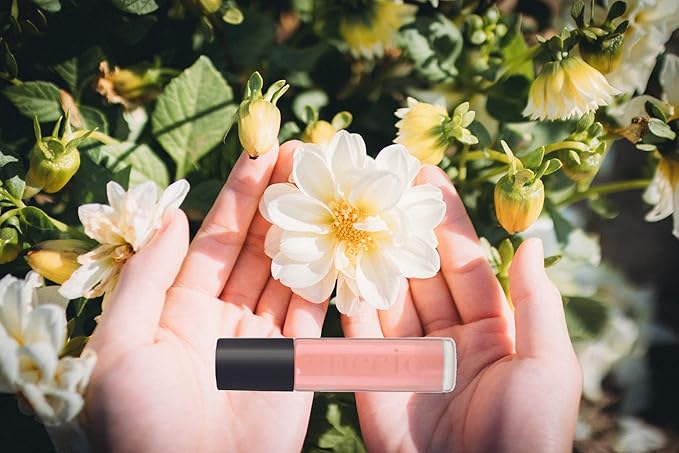 Cuccio Naturale Revitalizing Roll-on Cuticle Oil Pomegranate & Fig 10ml