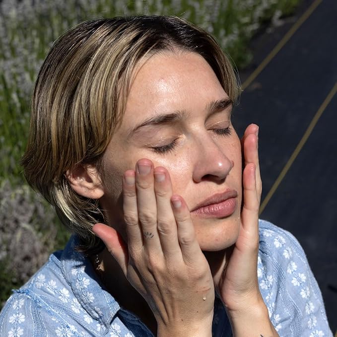 evanhealy Rosehip Calming Serum | Blue Skin Care Line with Organic Whole Essential Oils | Nurturing, Soothing Facial Oil Serum | Organic Facial Oil For Sensitive, Reactive Skin