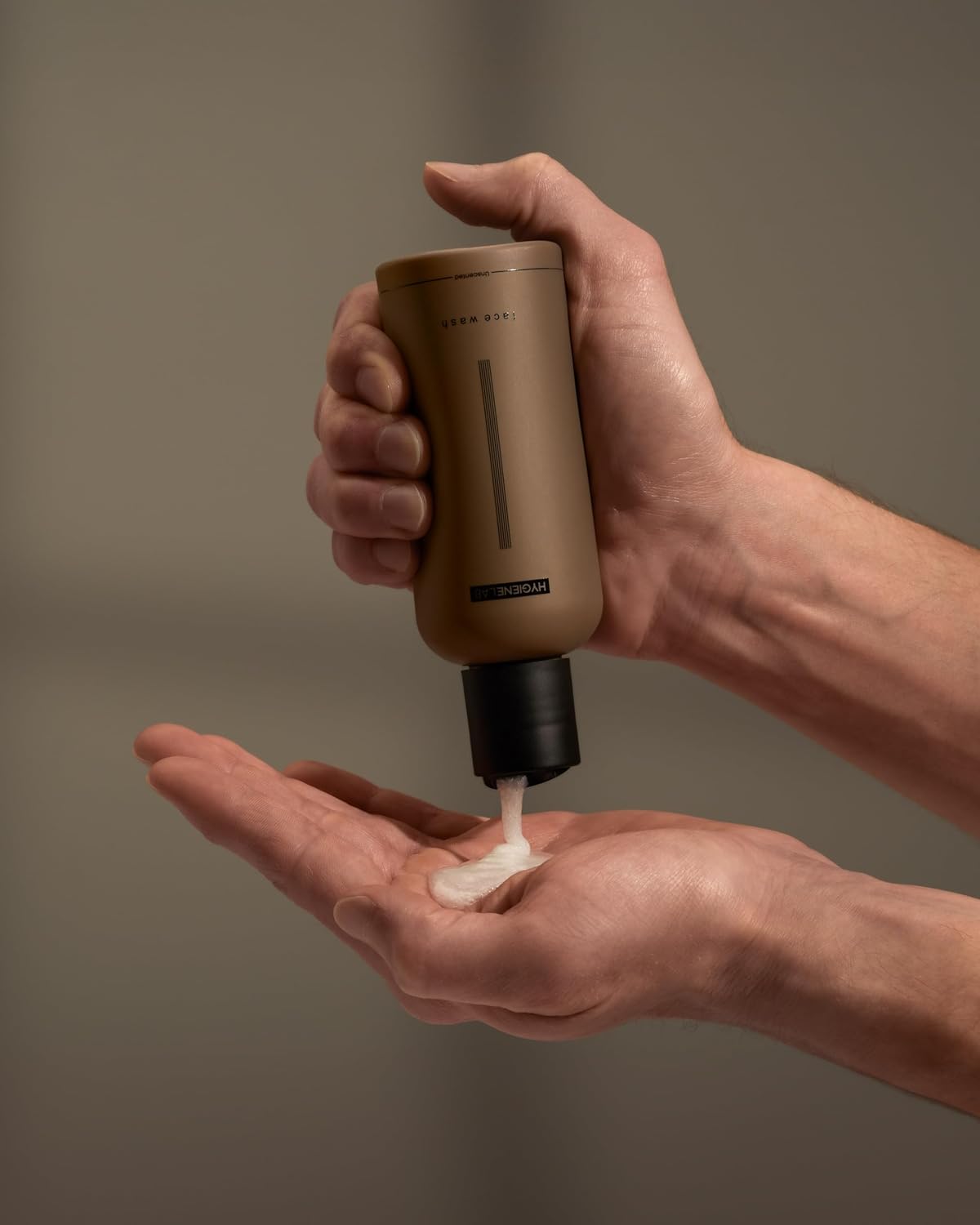 Face Wash – EWG Verified, Gentle & Hydrating Cleanser with Aloe, Niacinamide & Vitamin C, Removes Dirt Without Stripping Skin (5 fl oz)