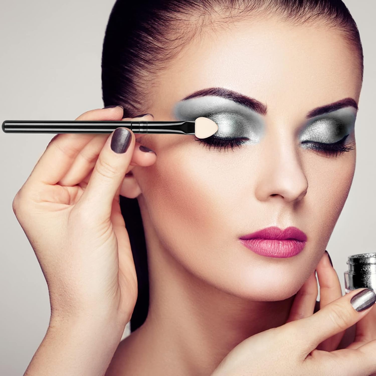 Foam Eyeshadow Applicators Double Sided Sponge Tip Reusable，20Pcs Professional Organic Long Handle Washable Makeup Eye Shadow Brush Set