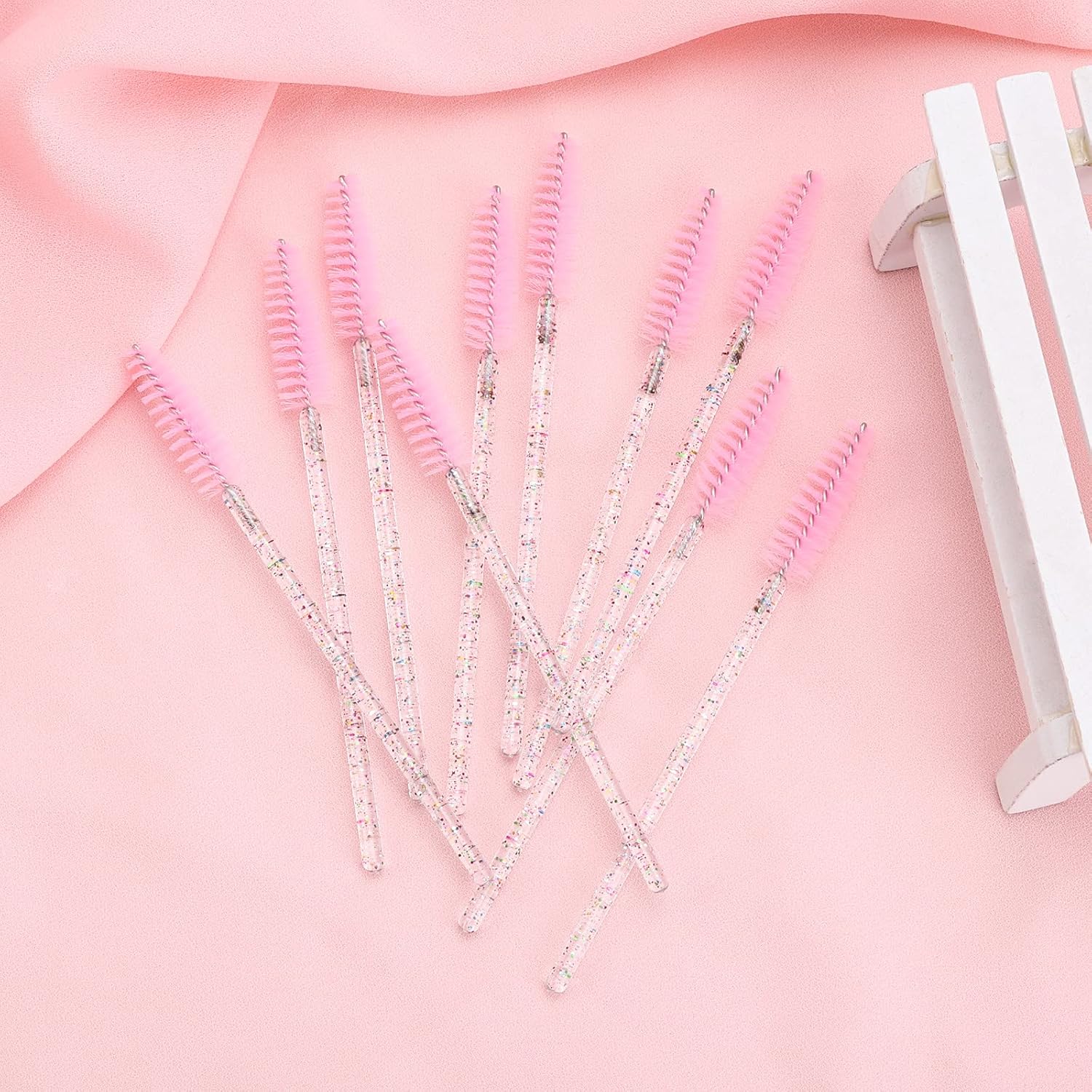 BTYMS 100 Pieces Crystal Eyelash Mascara Brushes Spoolie Brush Lash Wands Applicator Disposable Eyebrow - Light Pink