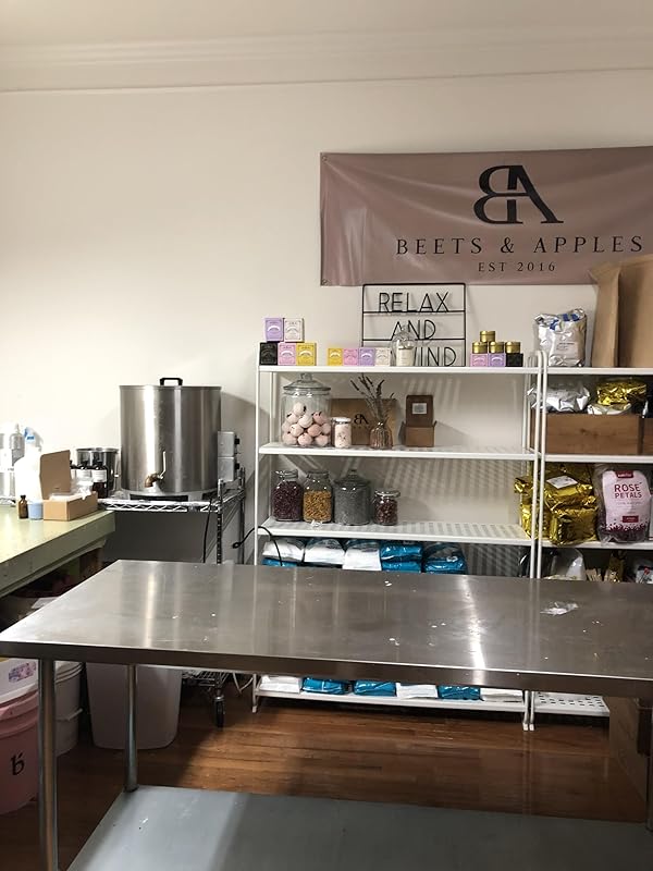 Beets and Apples Lavender Spa Gift Basket, Christmas Gift Baskets for Women, Holiday Gift Ideas for Her, Care gift pacakge, Lavender Spa Gift Set Handmade in USA (French Lavender)