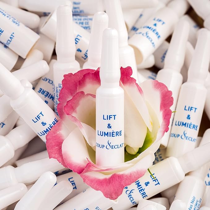 Coup d'Eclat Lift & Glow Ampoules - Instant Radiance Boosting Serum for All Skin Types 3x 0.033 Fl.Oz