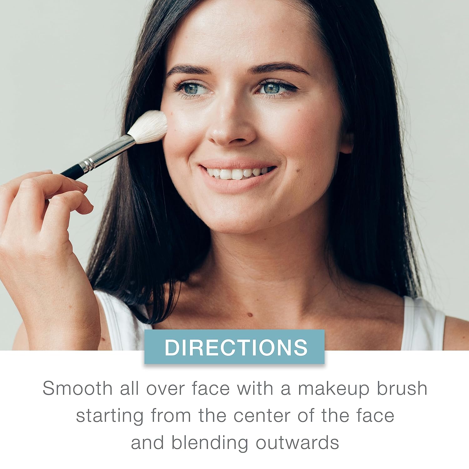 Neutrogena Mineral Sheers Lightweight Loose Powder Makeup Foundation with Vitamins A, C, & E, Sheer to Medium Buildable Coverage, Skin Tone Enhancer, Face Redness Reducer, Natural Ivory 20,.19 oz