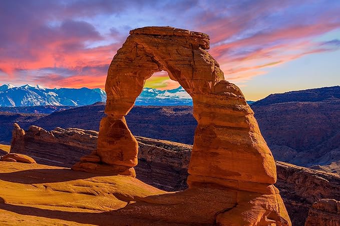 Wonderbox - Original Gift Idea - Experience Gift - Getaway for 2-1 Hotel night for 2 people - Online Booking Platfrom - Up to 52.000 hotels across the US - 3 to 5* hotels