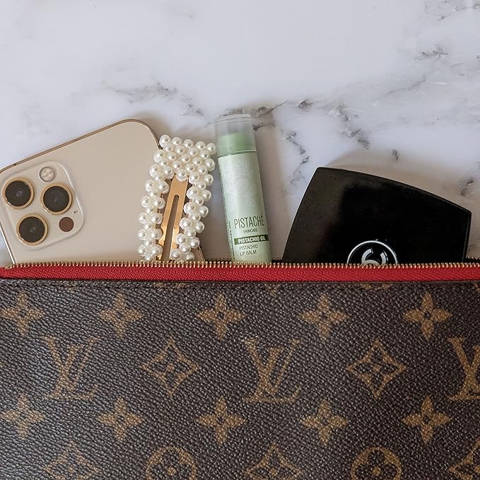 Pistaché Skincare Pistachio Oil Lip Balm + Hydrates + Plumps + Moisturizing and Nourishes + Antioxidant Protection